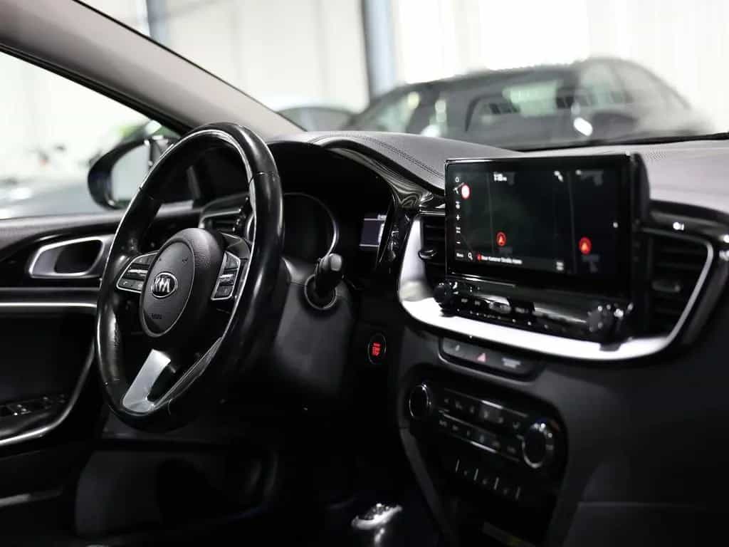Kia XCeed 1.4 T-GDI LUNCH-X-EDITION / PANORAMA, LED 06/2020-photo-24