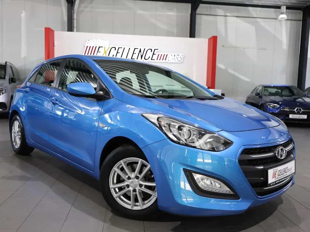 Hyundai i30 1.6 T-GDI STYLE / AUTOMATIK / NAVI+KAMERA 01/2017-photo-1