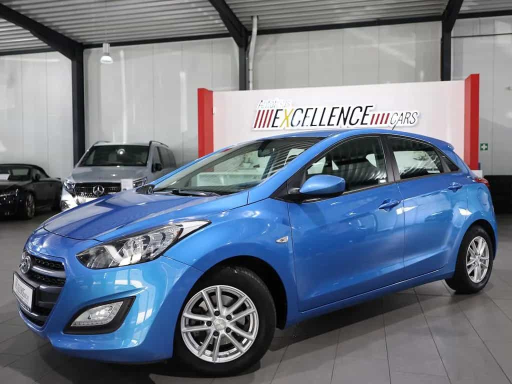 Hyundai i30 1.6 T-GDI STYLE / AUTOMATIK / NAVI+KAMERA 01/2017-photo-4