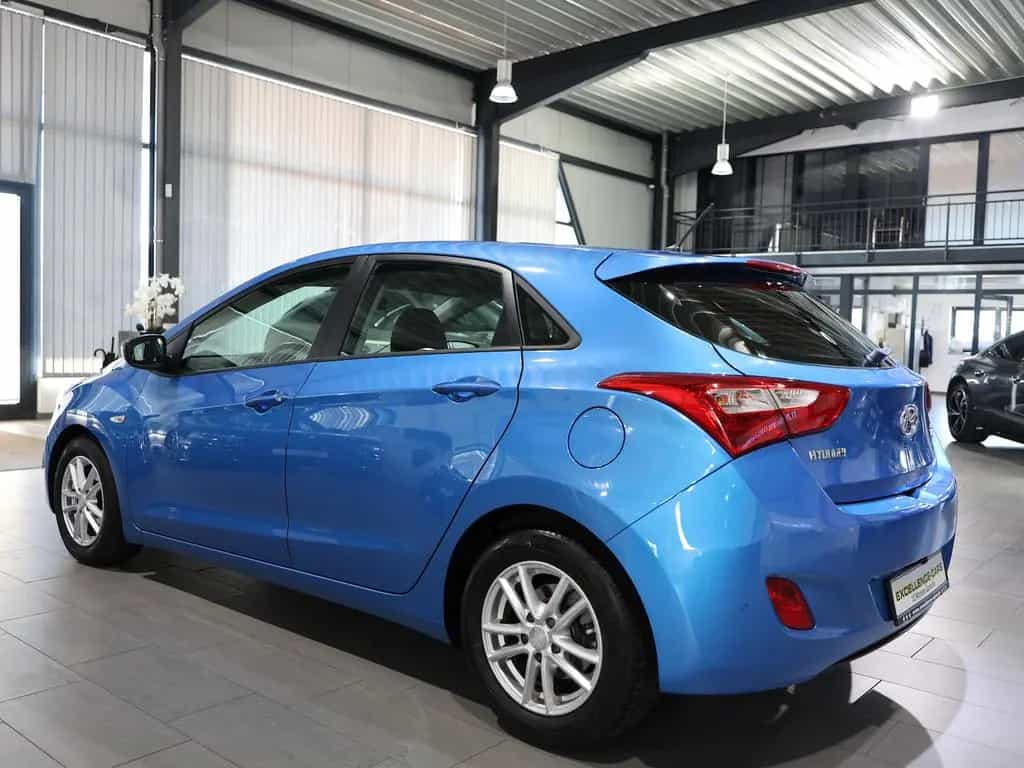 Hyundai i30 1.6 T-GDI STYLE / AUTOMATIK / NAVI+KAMERA 01/2017-photo-8