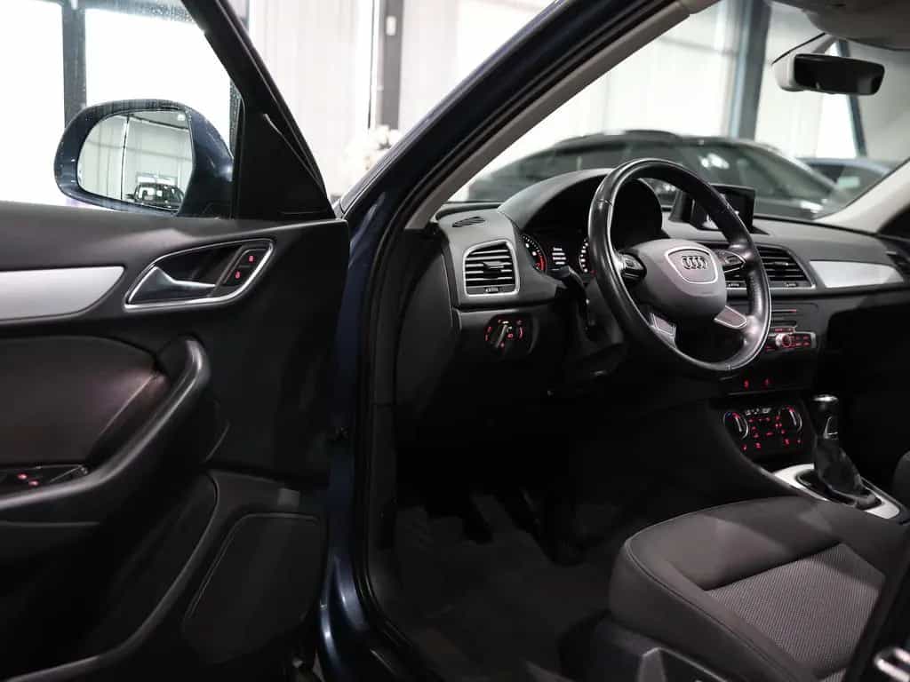 Audi Q3 1.4 TFSI SPORT / BI-XENON / NAVI-MMI / AMBIEN 02/2016-photo-10