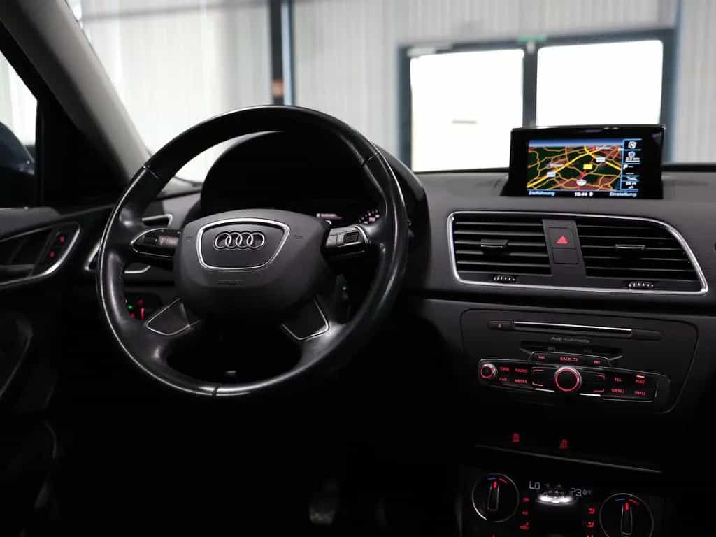 Audi Q3 1.4 TFSI SPORT / BI-XENON / NAVI-MMI / AMBIEN 02/2016-photo-16