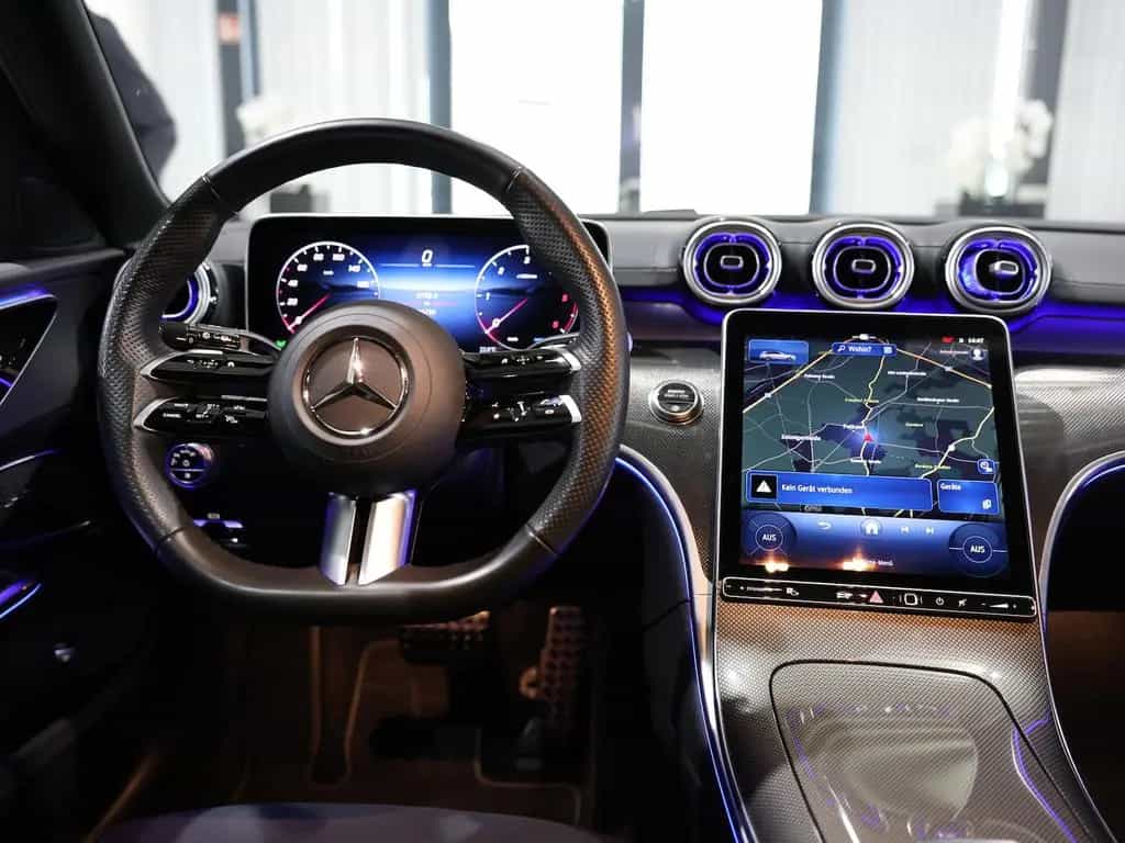 Mercedes-Benz C 220 d T EDITION AMG-LINE SPORT WHITE NIGHT TOP 10/2024-photo-17