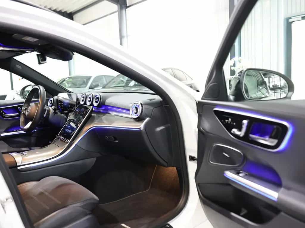 Mercedes-Benz C 220 d T EDITION AMG-LINE SPORT WHITE NIGHT TOP 10/2024-photo-20
