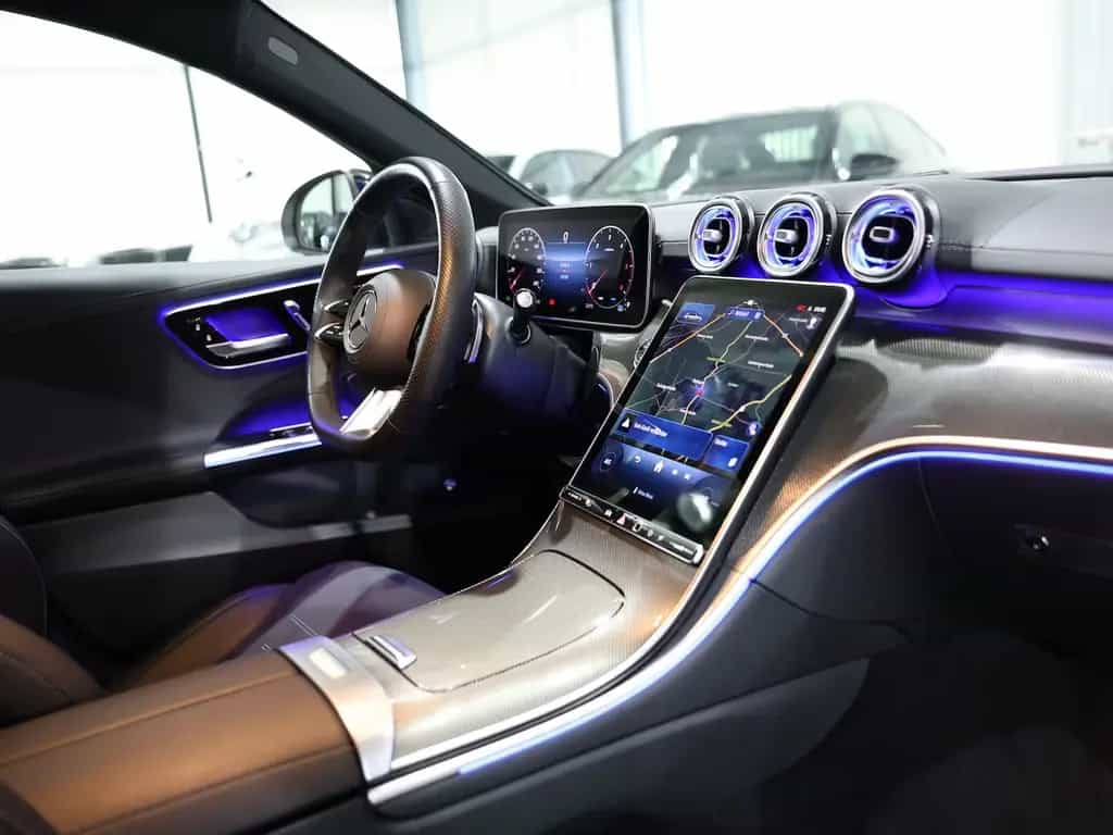 Mercedes-Benz C 220 d T EDITION AMG-LINE SPORT WHITE NIGHT TOP 10/2024-photo-22