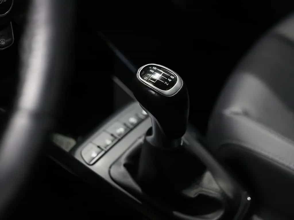 Kia Stonic 1.0 T-GDI PLATIUM-EDITION / SCHIEBEDACH / 07/2019-photo-14