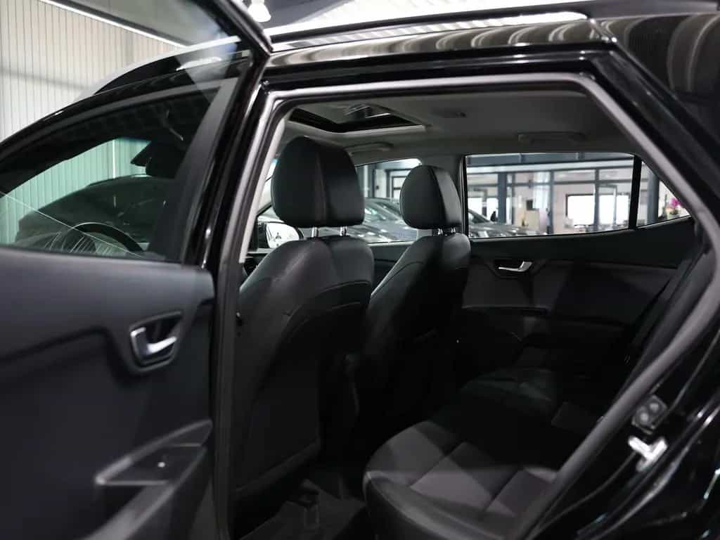 Kia Stonic 1.0 T-GDI PLATIUM-EDITION / SCHIEBEDACH / 07/2019-photo-17