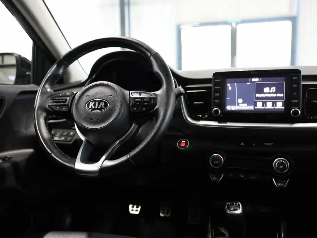 Kia Stonic 1.0 T-GDI PLATIUM-EDITION / SCHIEBEDACH / 07/2019-photo-18