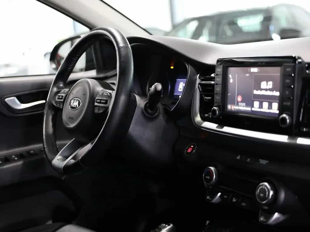 Kia Stonic 1.0 T-GDI PLATIUM-EDITION / SCHIEBEDACH / 07/2019-photo-23