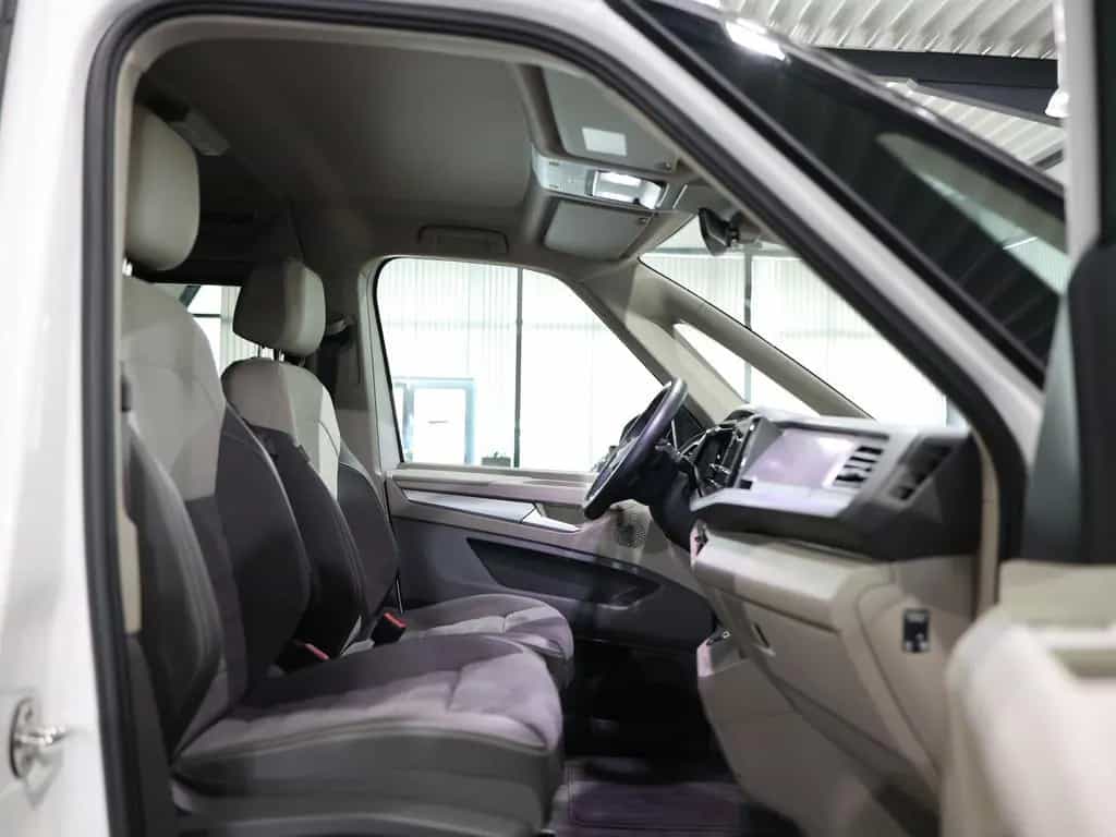 Volkswagen T7 Multivan TSI DSG LANG EDITION WHITE & BLACK 03/2025-photo-25