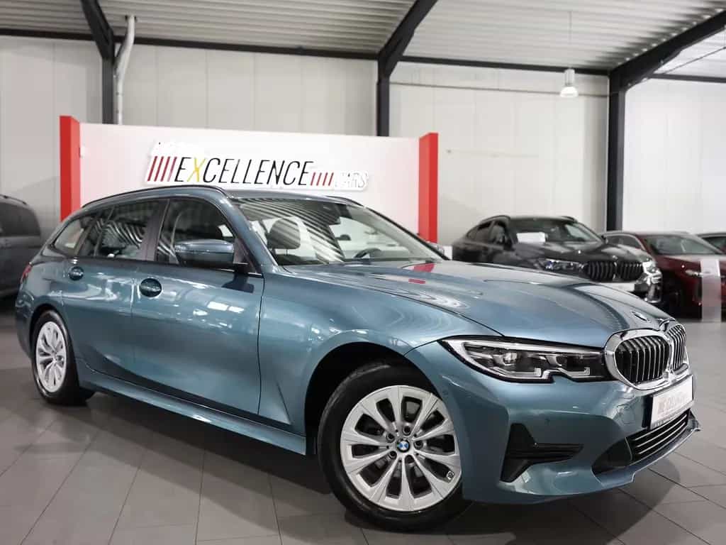 BMW 320 i Touring BUSINESS 1.HAND, LED, STANDHEIZUNG 12/2020-photo-2