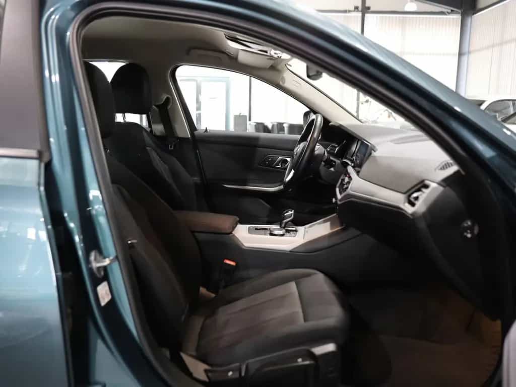 BMW 320 i Touring BUSINESS 1.HAND, LED, STANDHEIZUNG 12/2020-photo-21