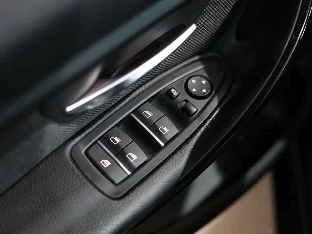 BMW 320 d Touring Advantage BUSINESS 1.HAND / LED 06/2019-photo-15