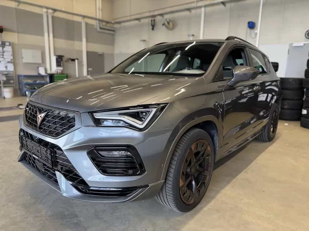 Cupra Ateca VZ 4Drive Assist XL Memory AHK Panorama 04/2025-photo-0