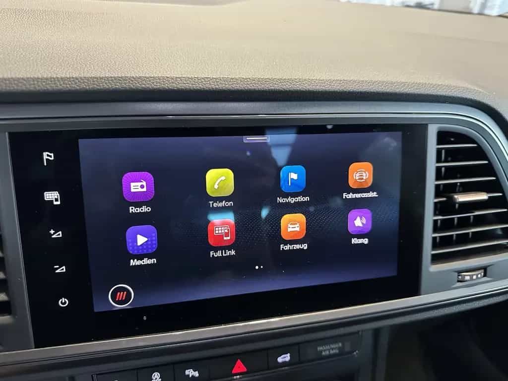 Cupra Ateca VZ 4Drive Assist XL Memory AHK Panorama 04/2025-photo-18