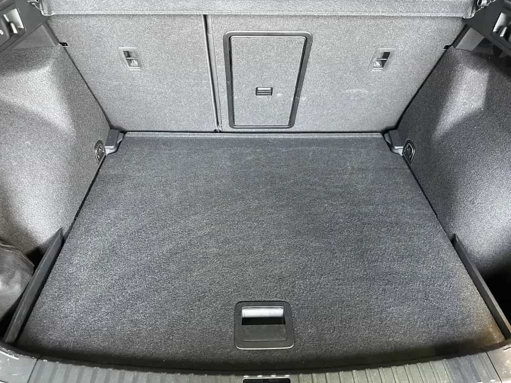 Cupra Ateca VZ 4Drive Assist XL Memory AHK Panorama 04/2025-photo-29