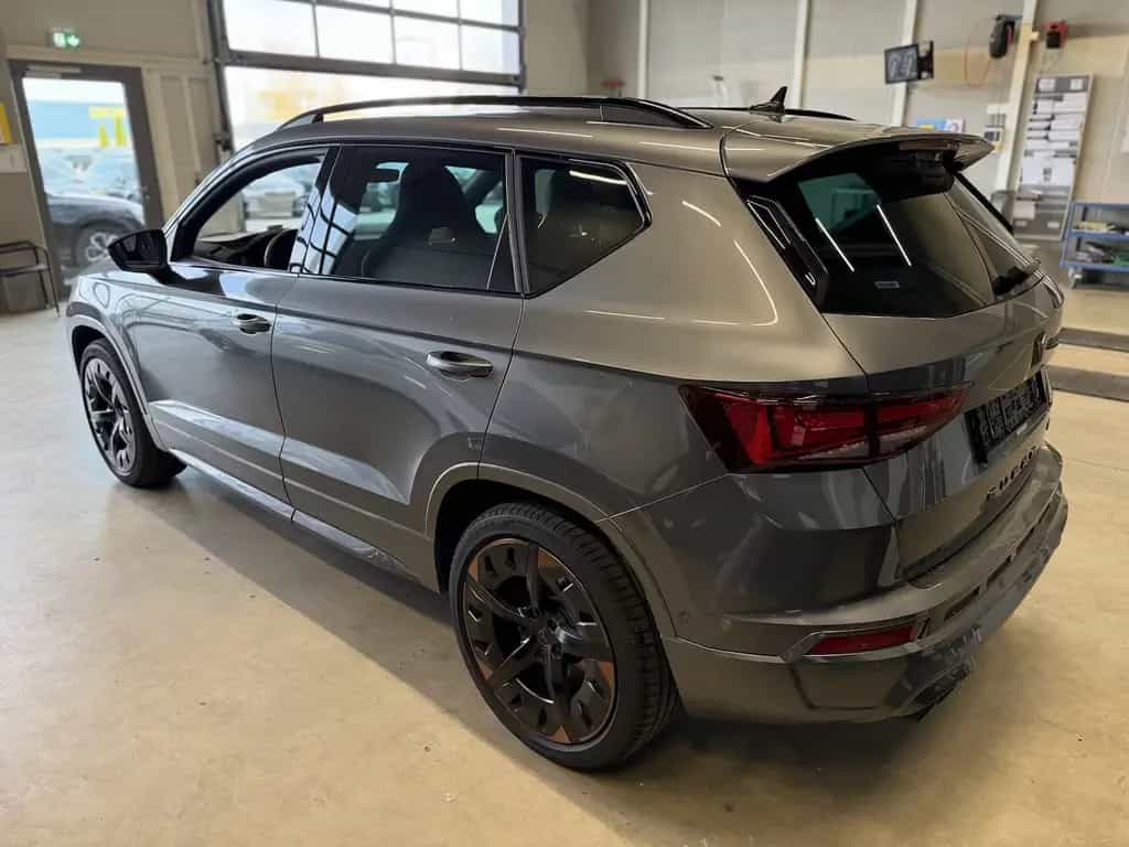 Cupra Ateca VZ 4Drive Assist XL Memory AHK Panorama 04/2025-photo-3