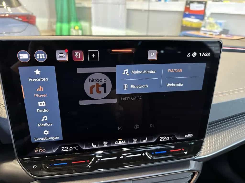 Cupra Leon ST VZ Sennheiser Leder AHK PANO Matrix XL 05/2025-photo-17