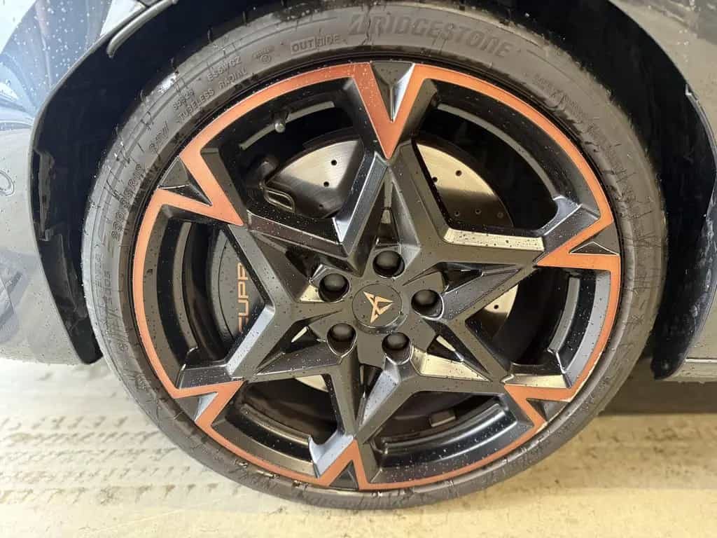 Cupra Leon ST VZ Sennheiser Leder AHK PANO Matrix XL 05/2025-photo-2