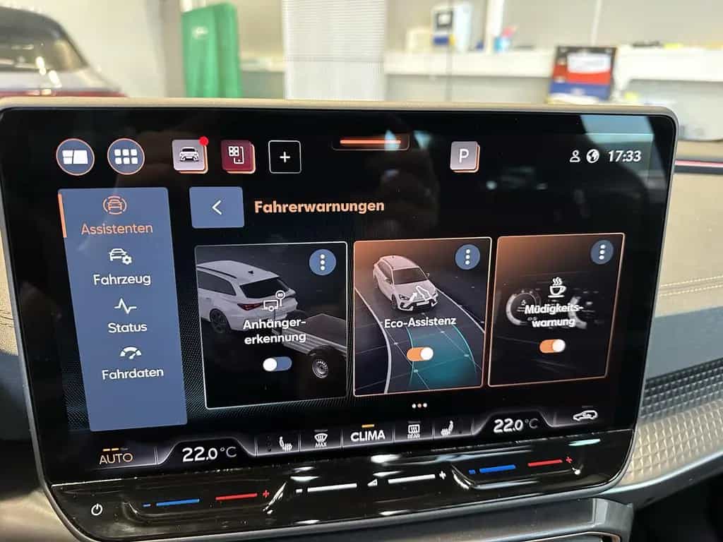 Cupra Leon ST VZ Sennheiser Leder AHK PANO Matrix XL 05/2025-photo-24