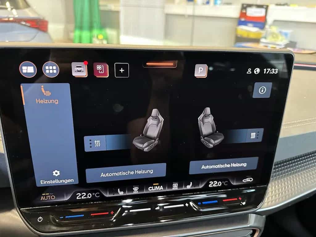 Cupra Leon ST VZ Sennheiser Leder AHK PANO Matrix XL 05/2025-photo-27