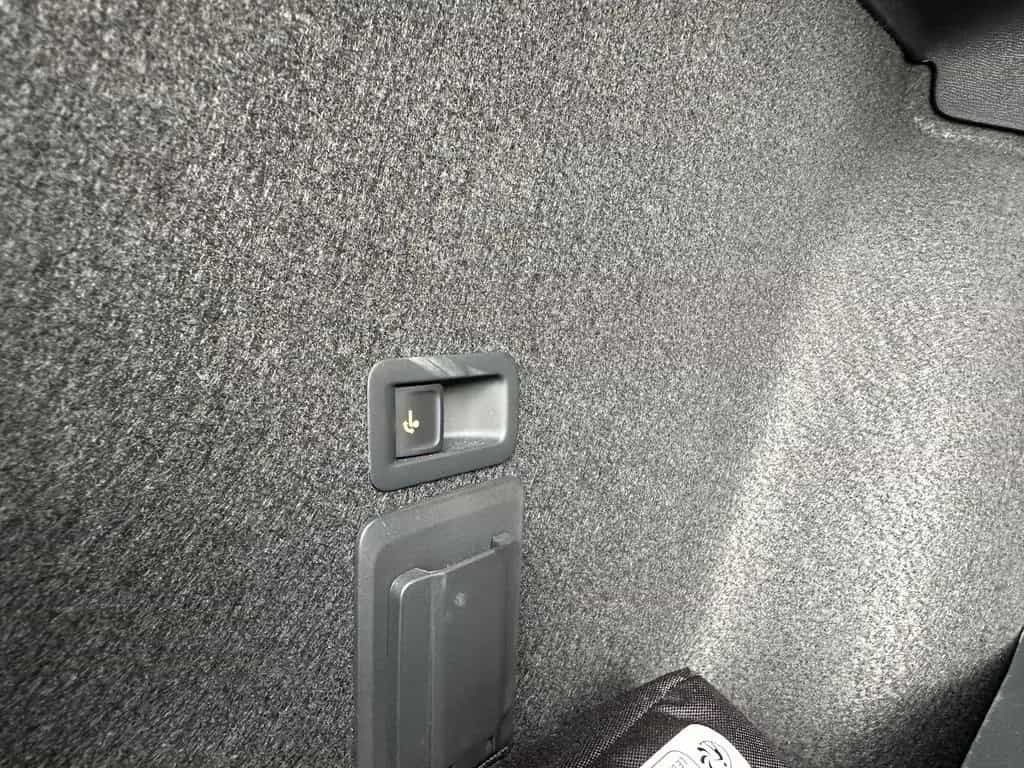 Cupra Leon ST VZ Sennheiser Leder AHK PANO Matrix XL 05/2025-photo-30
