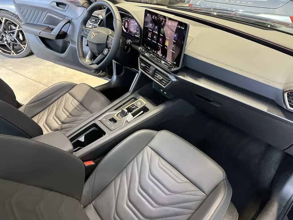 Cupra Leon ST VZ Sennheiser Leder AHK PANO Matrix XL 05/2025-photo-33