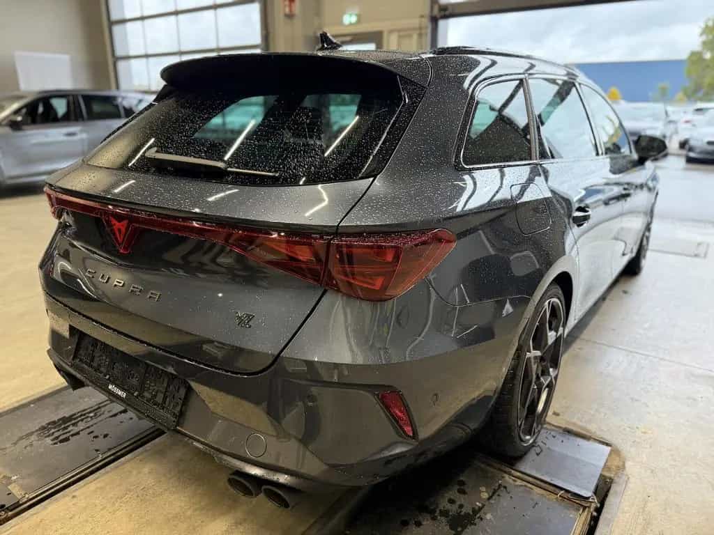Cupra Leon ST VZ Sennheiser Leder AHK PANO Matrix XL 05/2025-photo-4