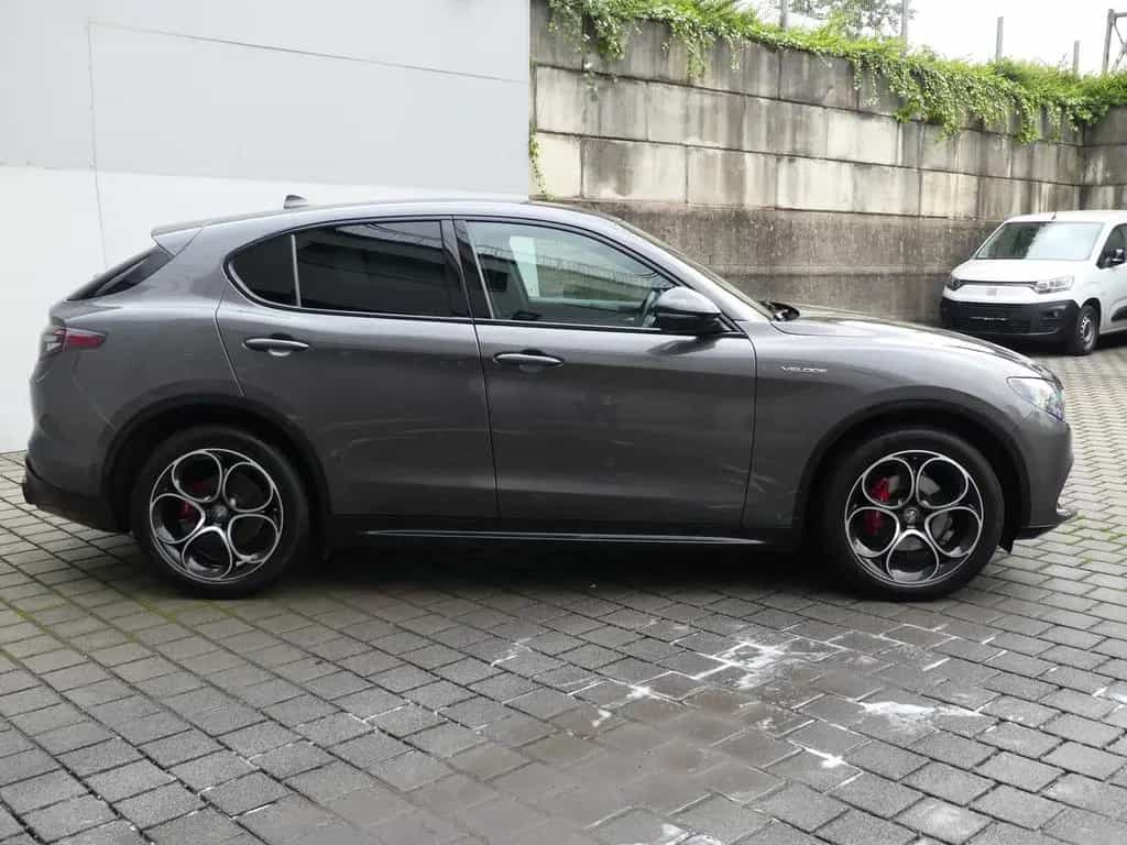 Alfa Romeo Stelvio VELOCE 2.2 DIESEL 210PS Q4 NAVI ASSISTEN 02/2023-photo-1