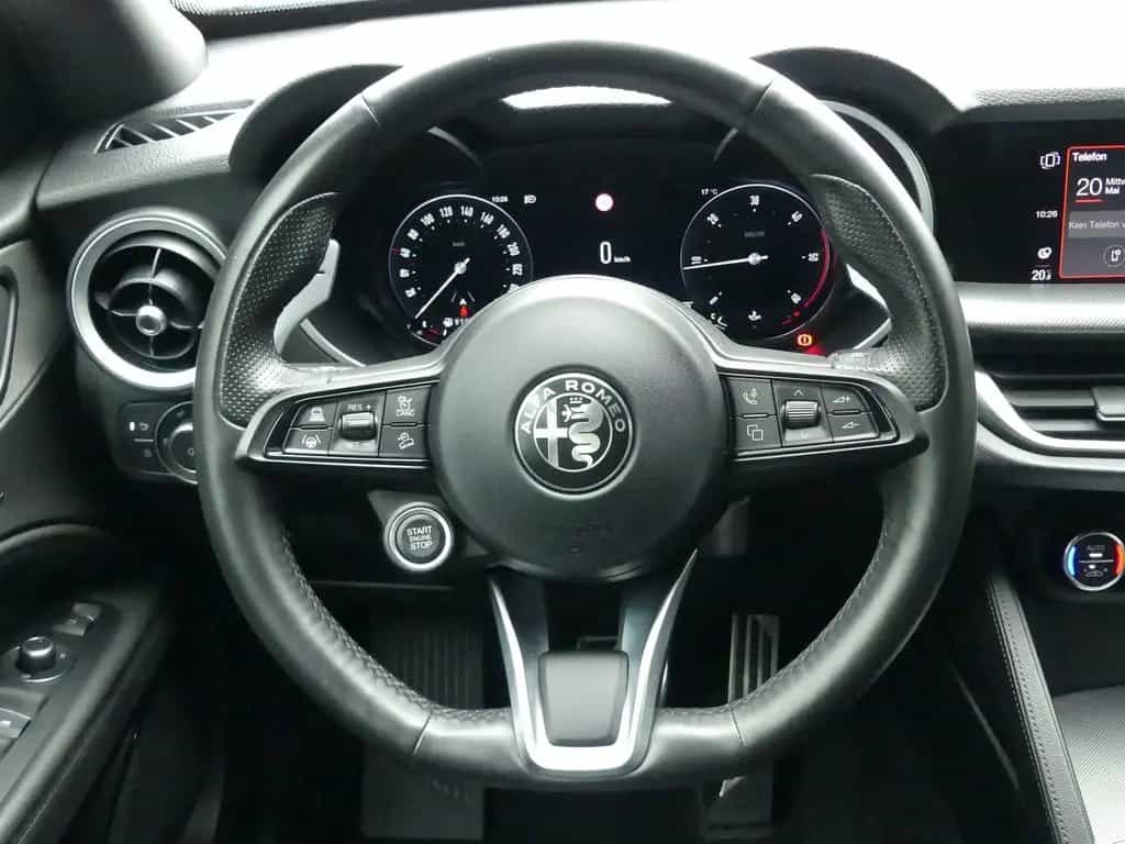 Alfa Romeo Stelvio VELOCE 2.2 DIESEL 210PS Q4 NAVI ASSISTEN 02/2023-photo-19