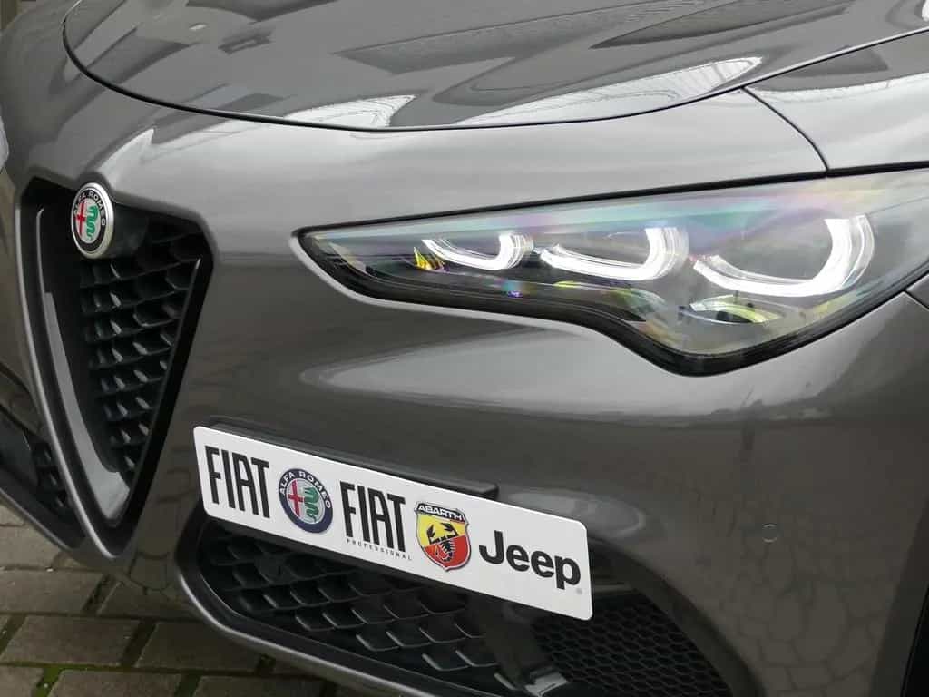 Alfa Romeo Stelvio VELOCE 2.2 DIESEL 210PS Q4 NAVI ASSISTEN 02/2023-photo-29