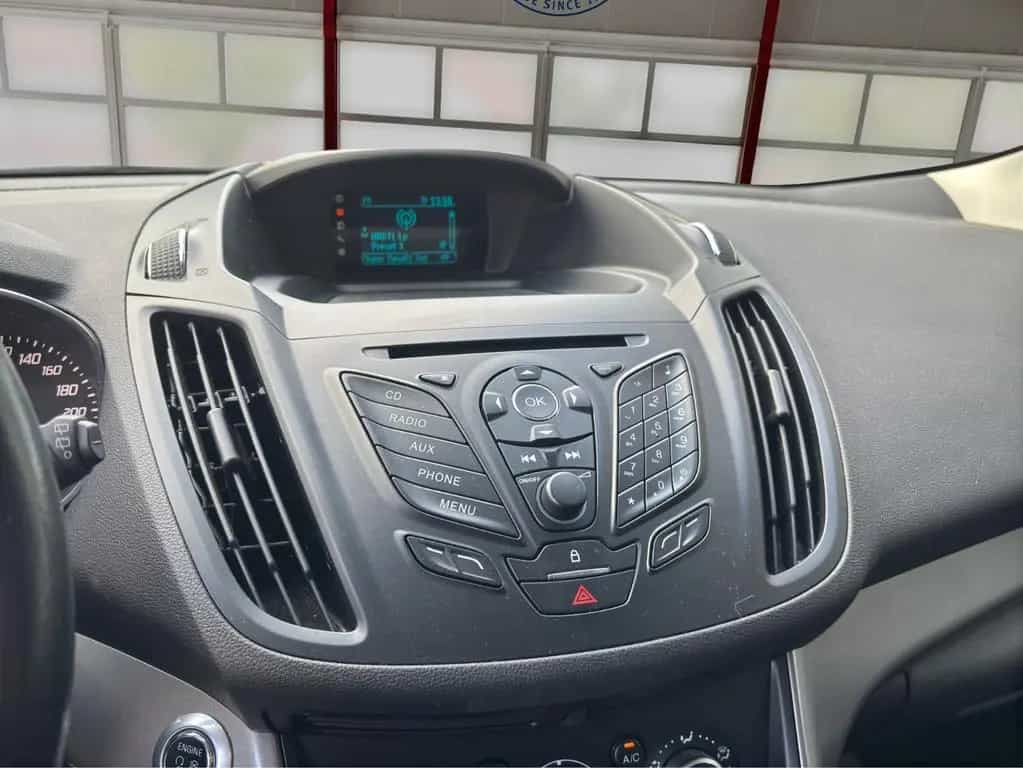 Ford Kuga Sync Edition Klima*Allwetter*Sitzheizung 03/2015-photo-19