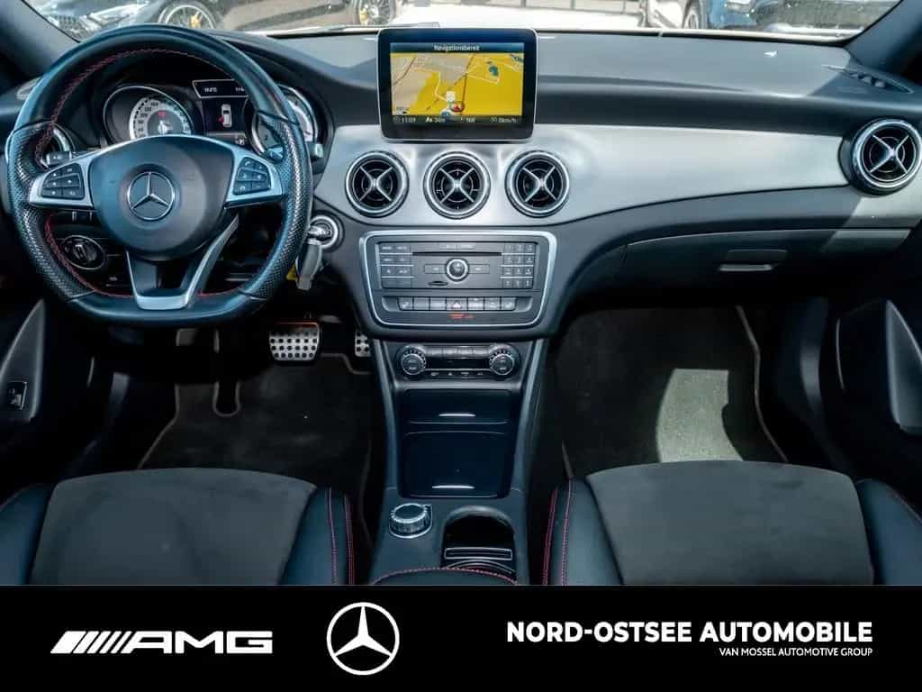 Mercedes-Benz GLA 180 AMG NAVI TEMPOMAT SHZ 01/2017-photo-11