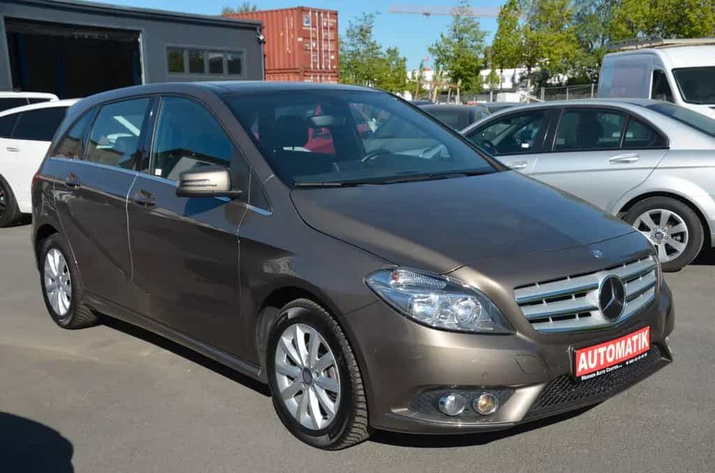 Mercedes-Benz B 180 BlueEF.Automatik*Navi*Leder*Tempo 01/2014-photo-2