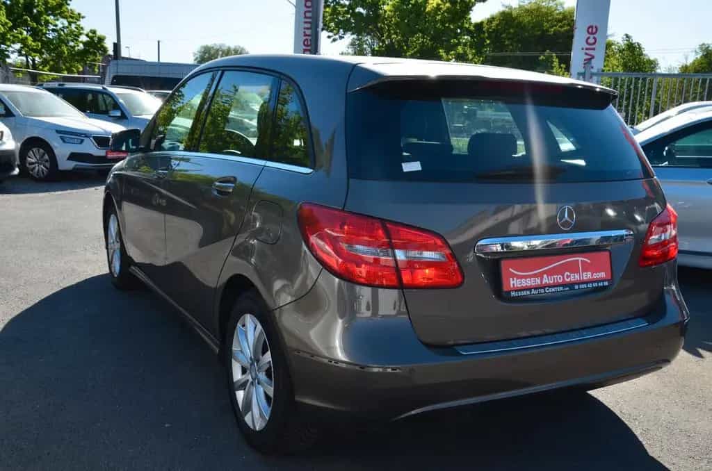 Mercedes-Benz B 180 BlueEF.Automatik*Navi*Leder*Tempo 01/2014-photo-3