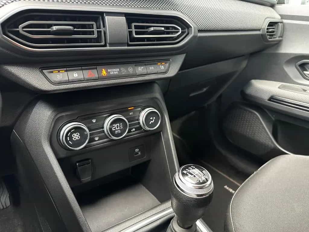 Dacia Jogger Extreme+ 1.0 TCe *7-Sitzer*Rückfahrkamera 08/2022-photo-18
