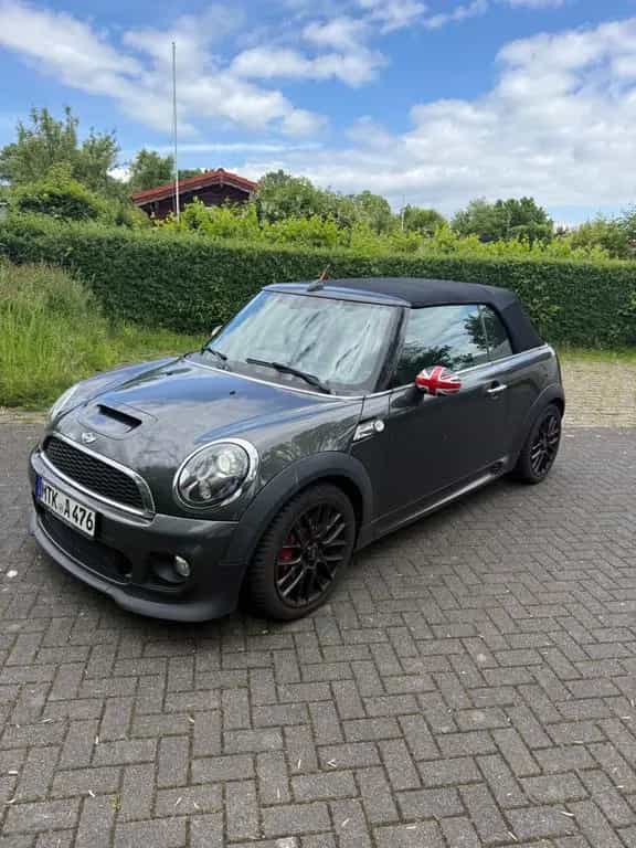 MINI John Cooper Works Cabrio John Cooper Works Chili 04/2015-photo-1