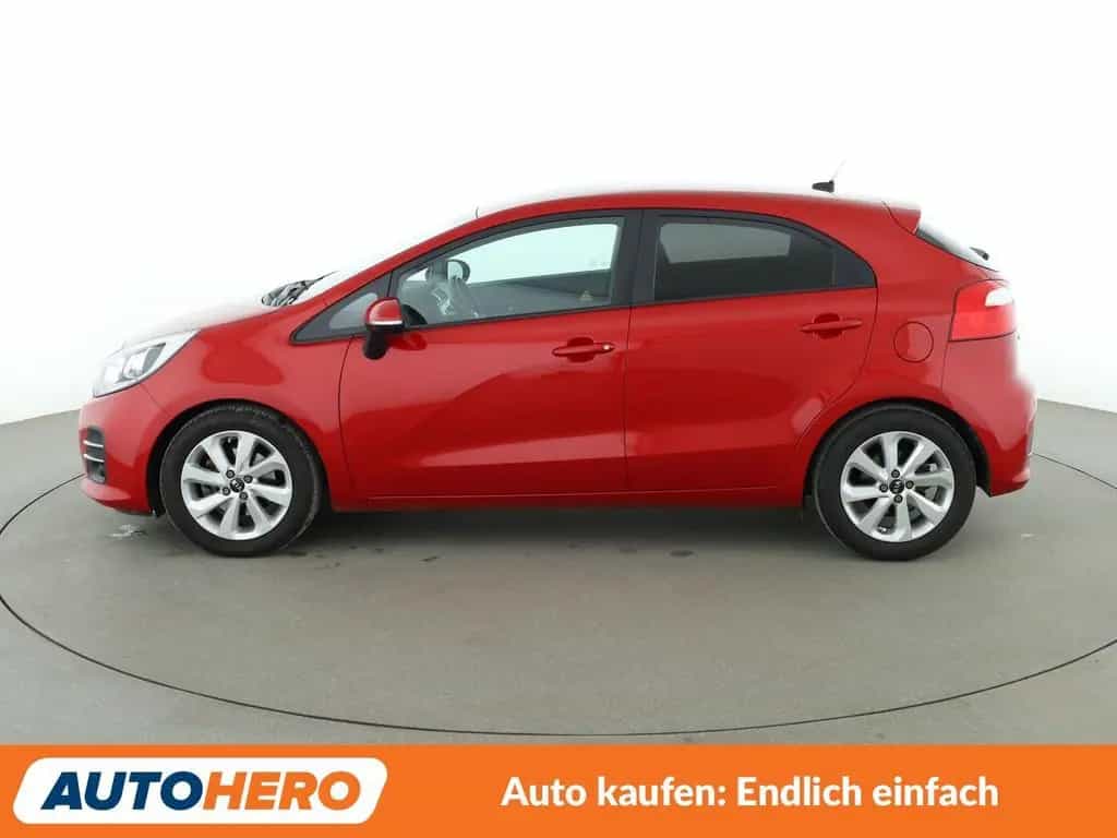 Kia Rio 1.4 UEFA Euro 2016 Aut.*NAVI*TEMPO*PDC*SHZ* 07/2016-photo-2
