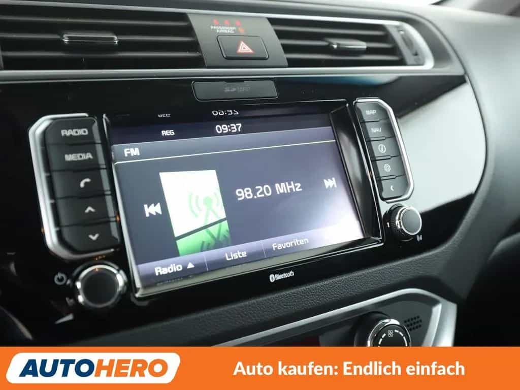 Kia Rio 1.4 UEFA Euro 2016 Aut.*NAVI*TEMPO*PDC*SHZ* 07/2016-photo-20