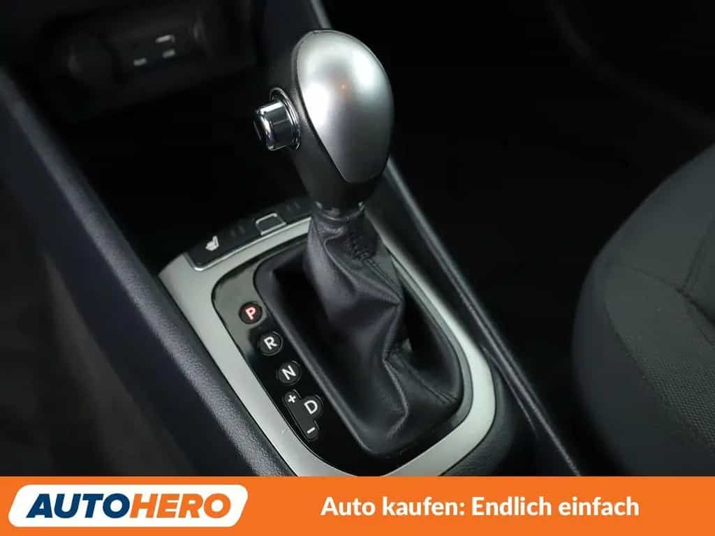 Kia Rio 1.4 UEFA Euro 2016 Aut.*NAVI*TEMPO*PDC*SHZ* 07/2016-photo-22