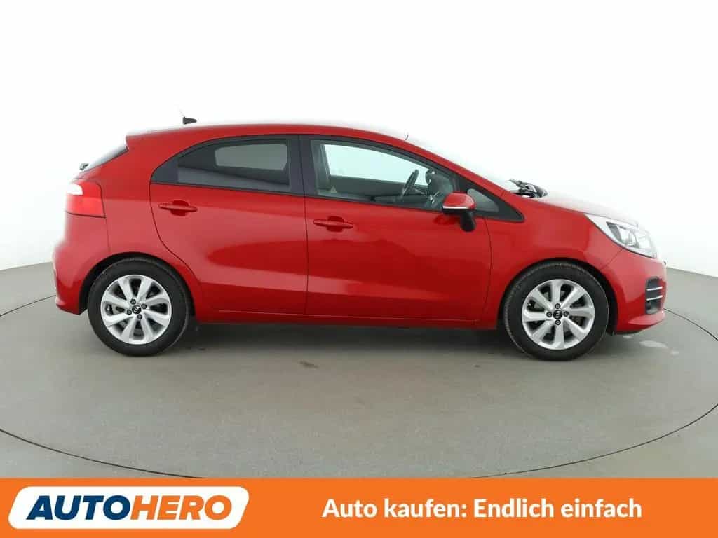 Kia Rio 1.4 UEFA Euro 2016 Aut.*NAVI*TEMPO*PDC*SHZ* 07/2016-photo-6