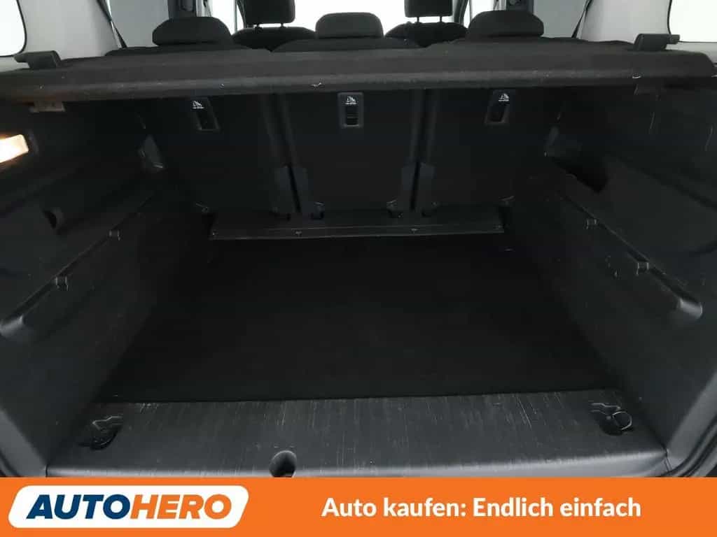 Citroën Berlingo 1.2 PureTech Shine MAut*NAVI*TEMPO*CAM* 06/2021-photo-17