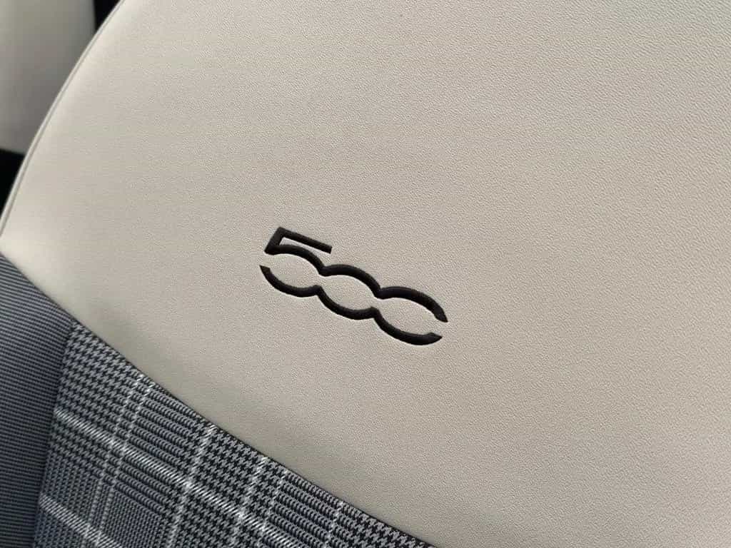 Fiat 500C 500 C Lounge Navi*Isofix*UConnect*Einparkhilfe* 02/2016-photo-17