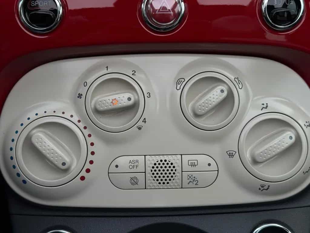 Fiat 500C 500 C Lounge Navi*Isofix*UConnect*Einparkhilfe* 02/2016-photo-28
