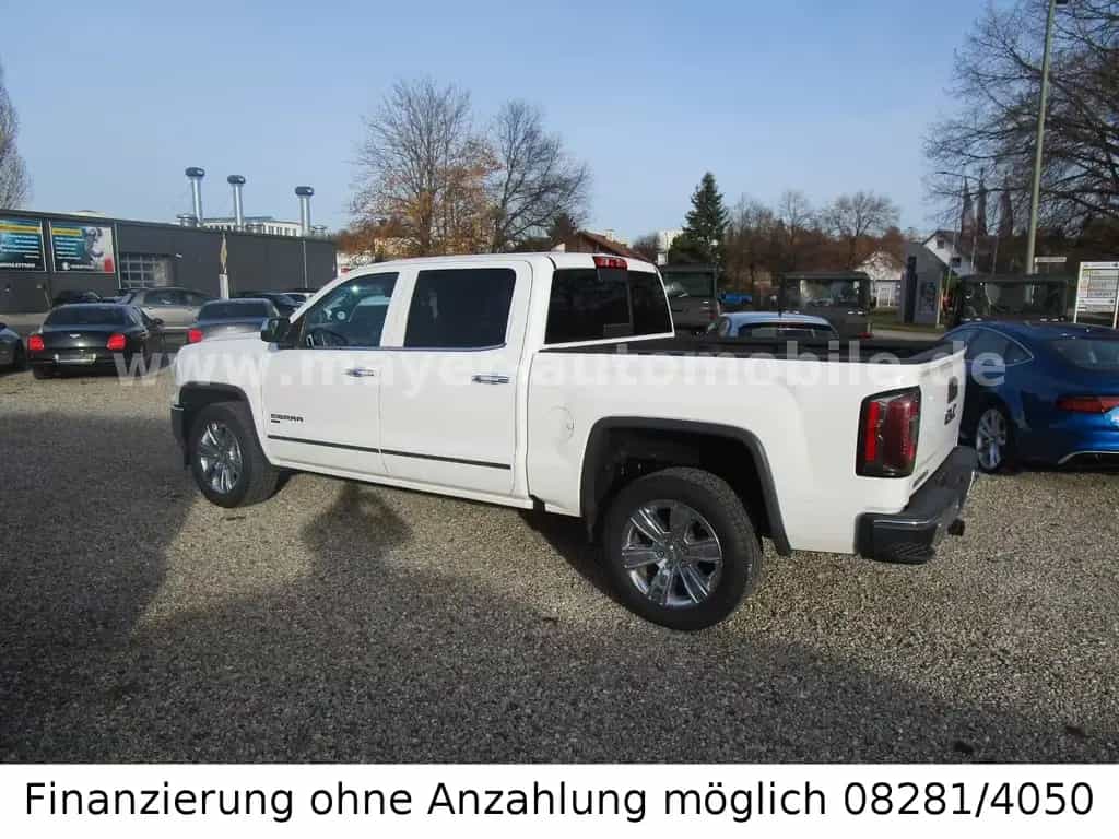 GMC Sierra Doublecab *NAVI*SHZ*Kamera* 08/2018-photo-3