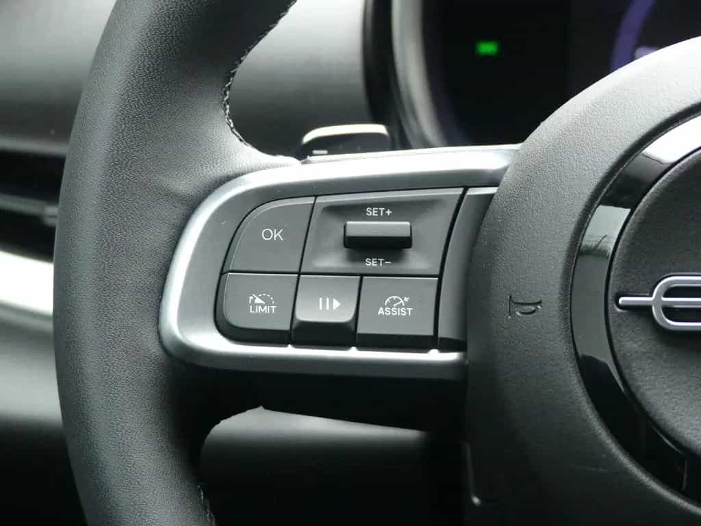 Fiat 600 HYBRID 1.2 T3 100PS DCT CARPLAY SHZ PDC KOMF 06/2024-photo-20