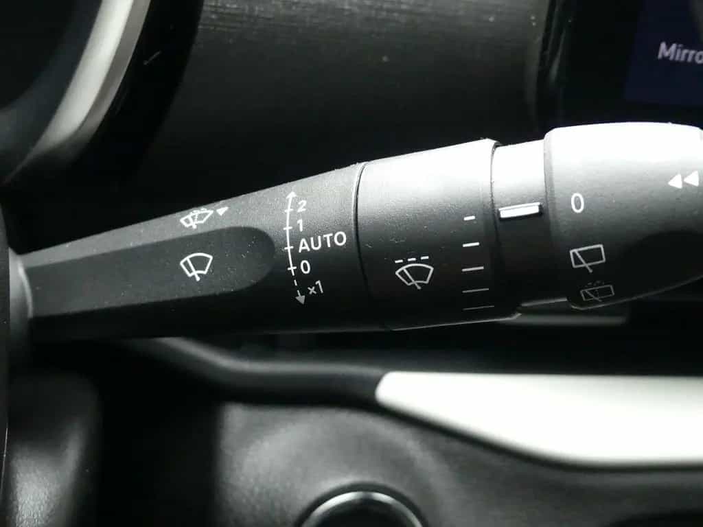 Fiat 600 HYBRID 1.2 T3 100PS DCT CARPLAY SHZ PDC KOMF 06/2024-photo-24