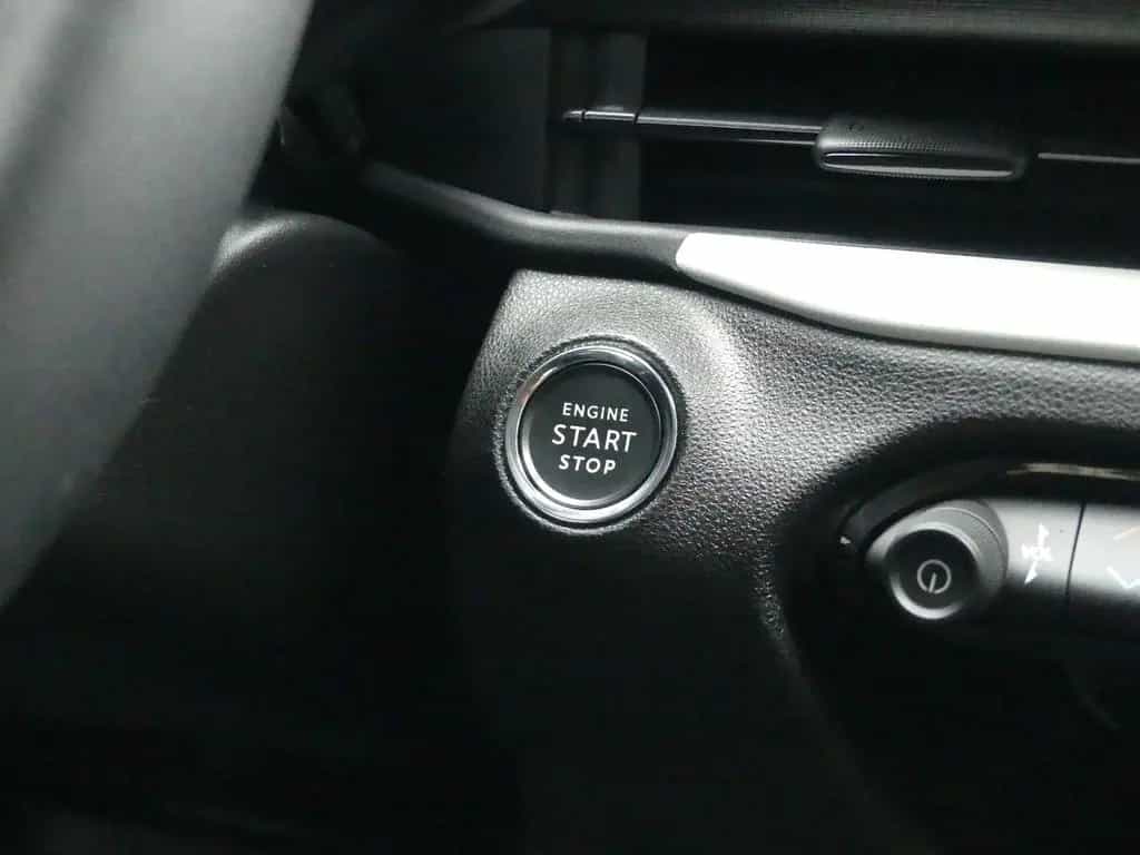 Fiat 600 HYBRID 1.2 T3 100PS DCT CARPLAY SHZ PDC KOMF 06/2024-photo-29