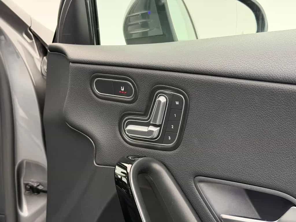 Mercedes-Benz A 220 4Ma.*MULTIBEAM LED*ACC-R.KAM-MEMORY-TOT.W 05/2019-photo-20