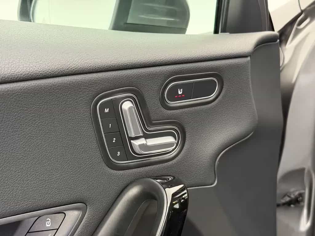 Mercedes-Benz A 220 4Ma.*MULTIBEAM LED*ACC-R.KAM-MEMORY-TOT.W 05/2019-photo-25